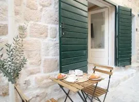Almara stone house