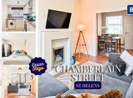 2 Bedroom House in Chamberlain St, St Helens - Hosted by Eason Stays with Parking & Courtyard