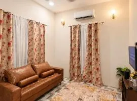 TinyCastle Blue Cottage - Tikam Batu