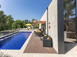 Agra Country House with Pool by Portugal Active