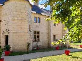 Charmant refuge à Courchamps, terrasse et jardin