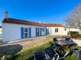 Maison familiale accueillante à Saint-Michel-en-l'Herm avec jardin