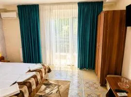 Casa Yva Black Sea