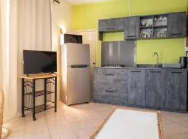 Cosy Apartment in Pereybere, Grand Baie - 35 m² with Terrace