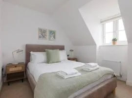 Spacious 5 Bed Home Near Edinburgh Airport