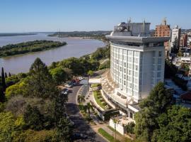 Howard Johnson Plaza Resort & Casino Mayorazgo, hotel u gradu Parana