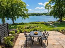 5 Tarn End luxurious cottage with view to Talkin Tarn, near Hadrians Wall & the Lake District