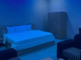 Larrydam hotel