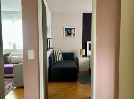 Quiet and sunny 2-room apartment with balcony