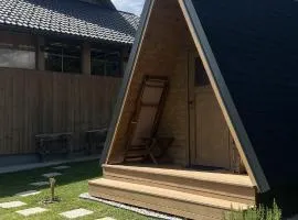 Castle view Chalet - ZemvaStays