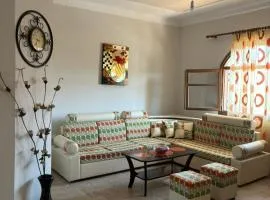 Private Detached House with Parking - Near Center