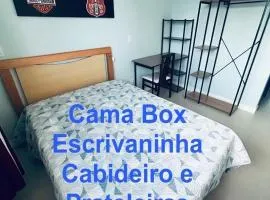 Suite privativa cama box casal e banheiro dentro