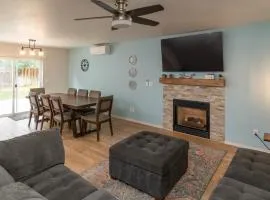 9 Mi to Smith Rock SP! Family Home w/ Fenced Yard