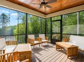 Lake Norman Home Lake Access with Heated Pool & Hot Tub