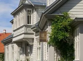 Hans Hubert Villa