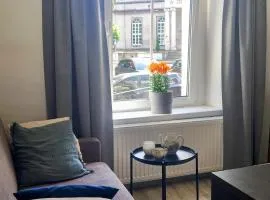 Modern Studio ul Mała Andrzeja, Kawalerka Inowrocław, kamienica, centrum, solanki tężnie sanatorium masaże, szybkie WIFI- światłowód