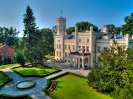 Pałac Mierzęcin Wellness & Wine Resort, resort in Mierzęcin