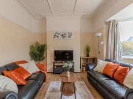 Entire Sketty Home, Gower and City Centre access