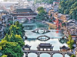QingXi Hotel, hotel a Fenghuang