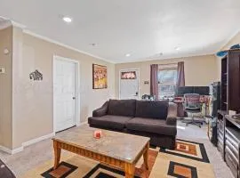 Downtown City Home 2BD 1BA