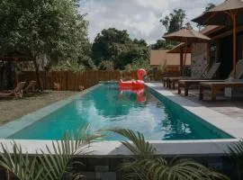 AKUA VILLAS Mentawai