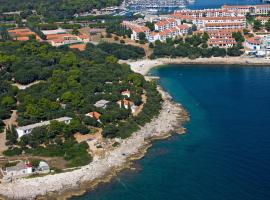 Verudela Villas, holiday park in Pula