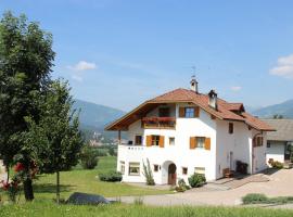Appartement Huber – domek wiejski w mieście Brunico