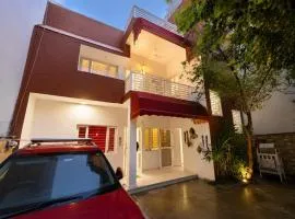 Homlee-White House-3BHK-Parking-Max Hospital-Saket