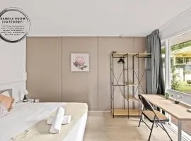 Comfortable Queen Room - Peaceful Pymble- Shared Bathroom and Amenities