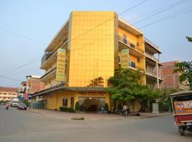 Capital Battambang Hotel, hotel with parking in Battambang