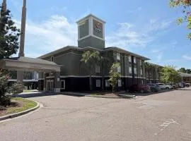 Comfort Inn & Suites Charleston Airport Convention Center