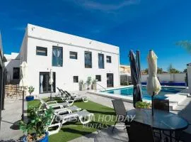 La Casona Luxury Villa with Heated Pool, Jacuzzi and Gym Costa Blanca