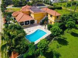 Elegant Villa in Nagua with Private Pool and Jacuzzi