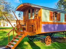 Studio cosy à Bussac-Forêt avec piscine partagée, 15m²