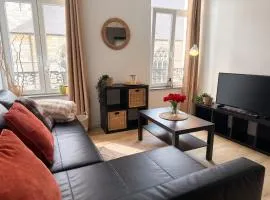 Bright apartment in the heart of Chimay, 40 m² with view