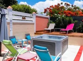 Maison charmante avec vue sur la mer à Petit-Canal + Jacuzzi
