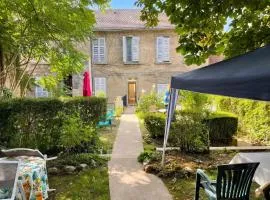 Studio agréable à Néris-les-Bains de 10 m² avec wifi