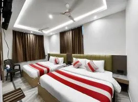 PREMIUM HOTEL HARIDWAR K P - Near Mansa Mata Temple and Railway Station Haridwar - Fully Air conditioned - Free Wifi and Parking Facilities - Best FAMILY HOTEL IN HARIDWAR
