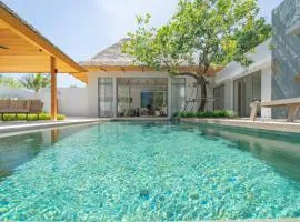 3BR Pool Villa at Anchan Flora with a Large Garden