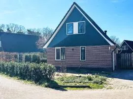 Holiday Home Geräumiges Ferienhaus mitten im Wald by Interhome