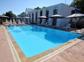 Agape Hotel Niort- Bessines, hôtel à Bessines