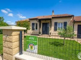 Maison paisible avec terrasse et jardin proche sites préhistoriques - FR-1-616-339