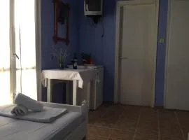 Villa F