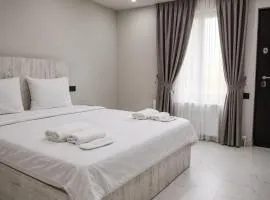 SkyGate Hotel