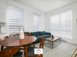 Inviting 2BR1B in Village Downtown
