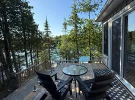 Dock 124 - Adults Only, Waterfront B&B