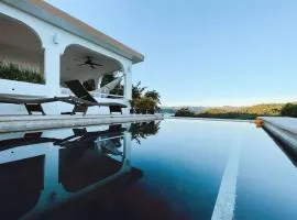 Casa Serena with Heated Pool Mountain View & River