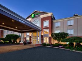 Holiday Inn Express Hotel & Suites Youngstown North-Warren/Niles by IHG, hotel in Warren
