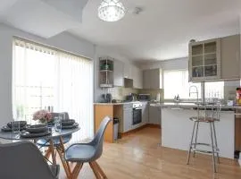 Air Maison - Spacious 4-Bedroom - Ideal For Contractors and Families
