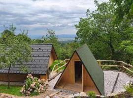 Pr' Končovc - wooden tent
